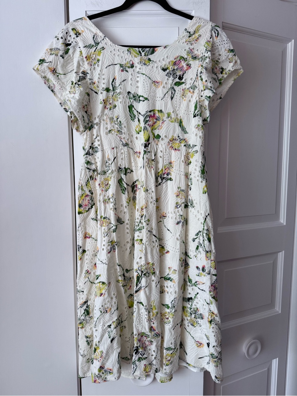 Adyson Parker Floral Eyelet Embroidered Midi Dress Medium EUC - Picture 5 of 5
